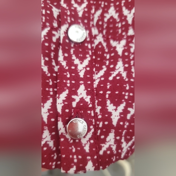 💚5/$25 Vince Camuto Red Oversized Draped Hi Lo Long Sleeve Blouse Size Medium - Picture 4 of 7